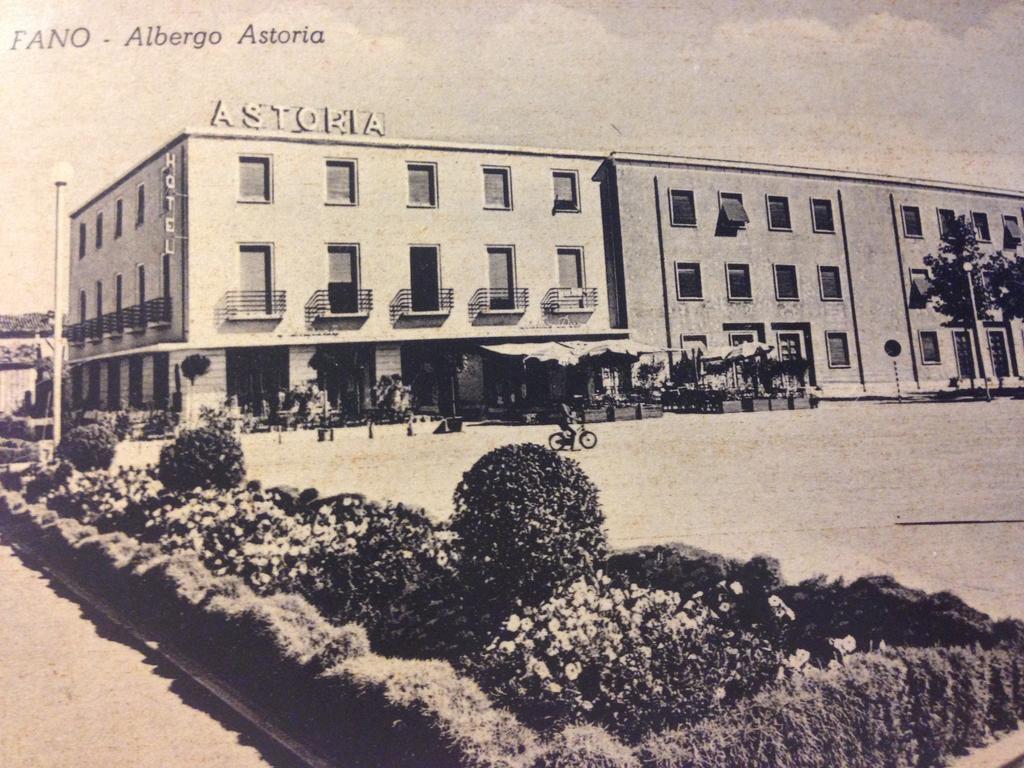 Astoria Hotel Pesaro Exterior photo