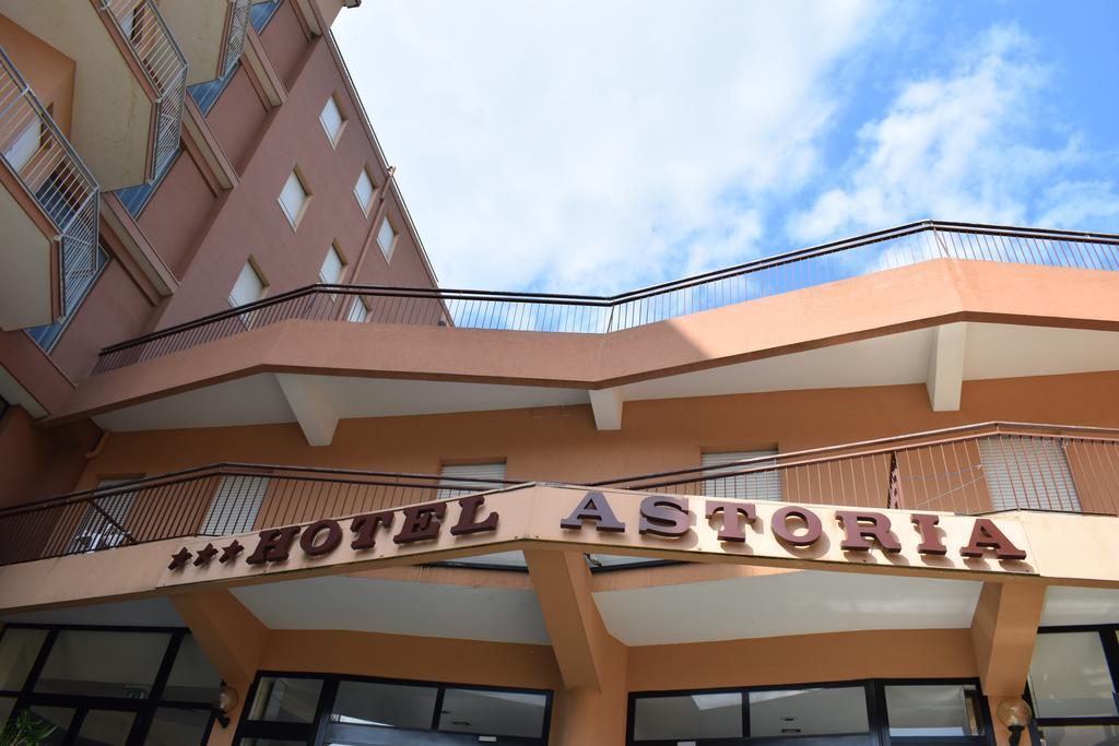 Astoria Hotel Pesaro Exterior photo